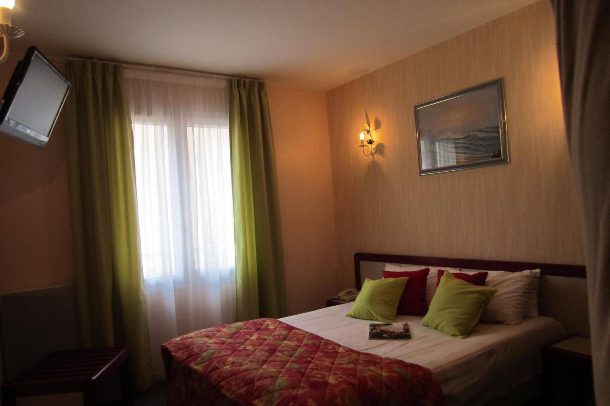 Hotel Sables D'O Et Son Restaurant Le 16 Bis Les Sables-dʼOlonne Екстериор снимка