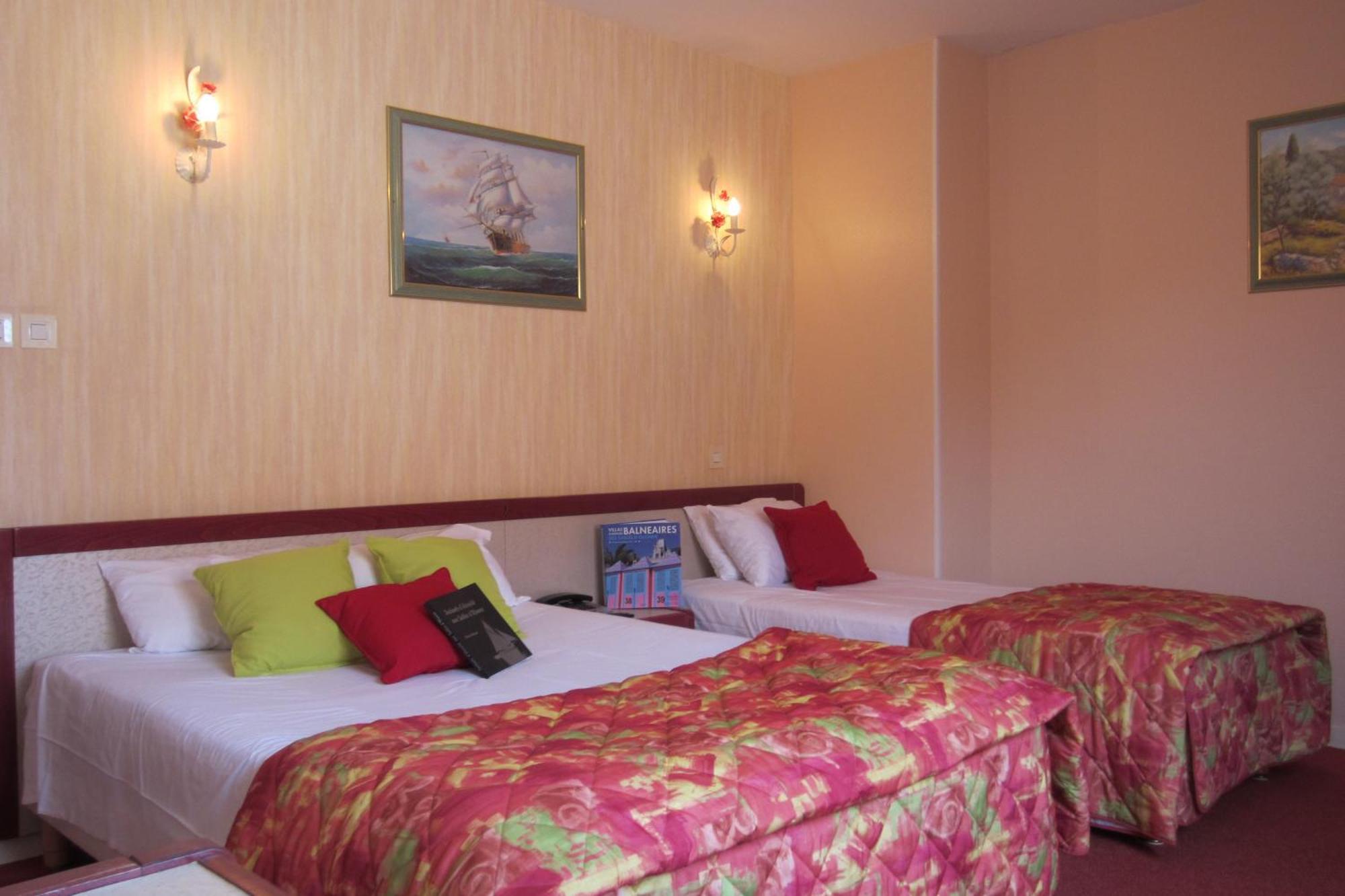 Hotel Sables D'O Et Son Restaurant Le 16 Bis Les Sables-dʼOlonne Екстериор снимка