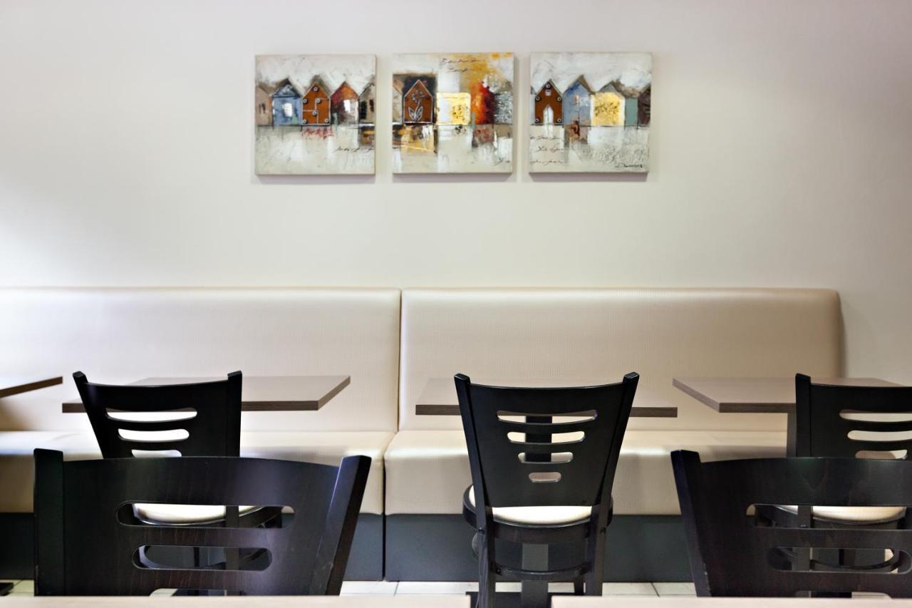 Hotel Sables D'O Et Son Restaurant Le 16 Bis Les Sables-dʼOlonne Екстериор снимка
