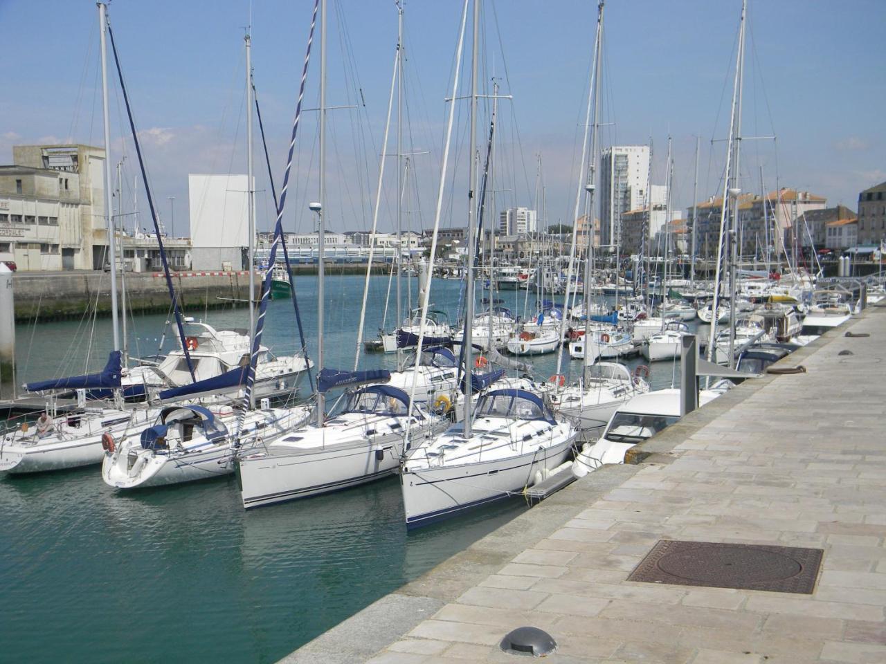 Hotel Sables D'O Et Son Restaurant Le 16 Bis Les Sables-dʼOlonne Екстериор снимка